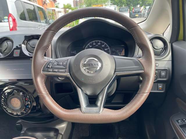 ナイスマイカーセンターには日々新しい車が入庫されてきます。もし今ある在庫の中でお気に入りの1台が無い場合でも、一度当店までご相談してみてください。入庫の予定や注文販売にて対応できるかお答えいたします。