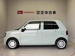側面からの写真です。ご希望のお車が見当たらない場合は、弊社スタッフがしっかりとお客様のご要望に合ったお車をお探し致します。