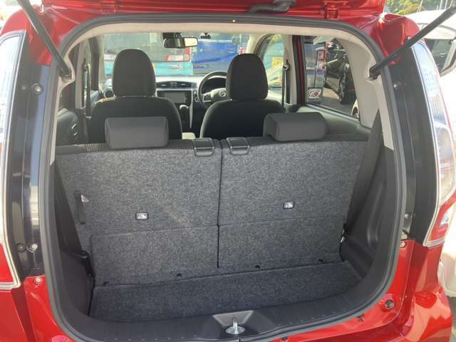 丁寧な整備には定評があり、自信を持ってお客様のお車の整備を行います。専門知識豊富なスタッフが親切・的確にご対応致します。