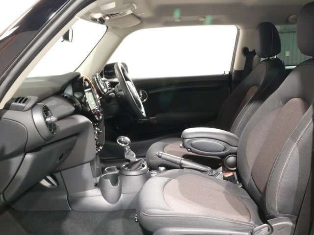 ■納車に関して・・・当社、ミニ専門店イールは皆様へ心を込めて納車いたします！■北海道から沖縄まで陸送業者にてお届けいたします■詳しくは販売スタッフまでお問合せください。