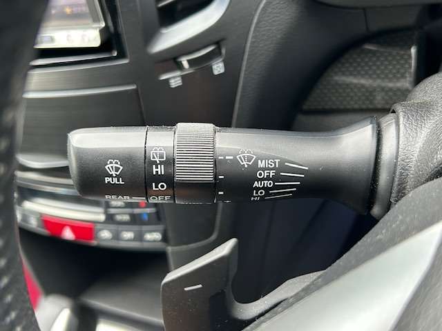 【運転席操作部】快適なドライブを楽しむための機能が装備されています！運転席から触れるので、使いやすいです！除菌プランいれていただくと、さらに清潔で安心していただけます！