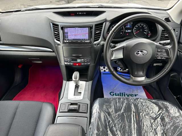【インパネ全体】全方位で視界が広く、高い目線で運転もしやすいです！