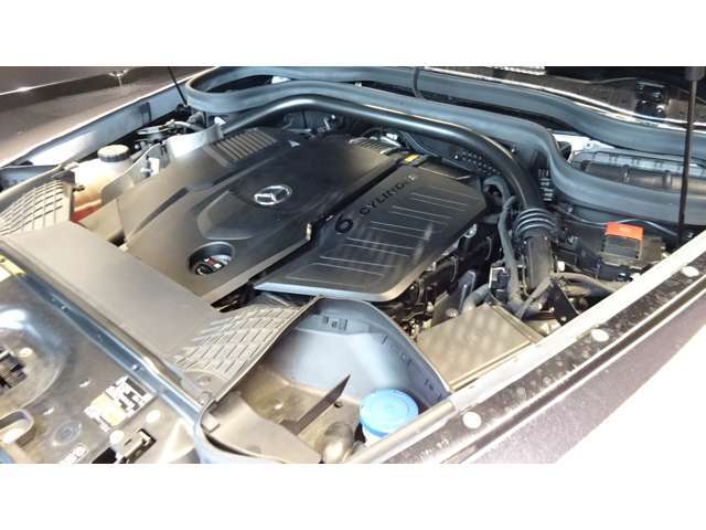 新車でも、サーティファイドカーでも、メルセデスのオーナーになるということは、メルセデスならではの安心と信頼をご購入いただくということ。私たちはそう考えます。
