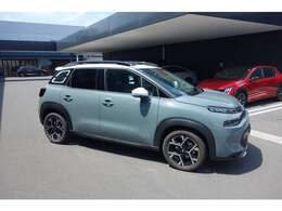 弊社ポリシーとして、全中古車、お忙しく実車確認できないお客様のために実車確認頂かなくとも安心して購入頂けるクオリティを目指して仕上げております。全国のディーラーで保証が受けられます！