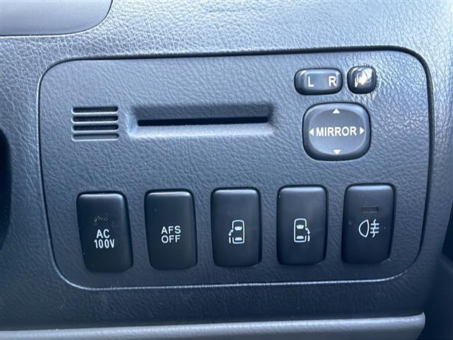 商談ルームにはキッズルームも完備しています☆お子様連れでもゆっくりとお車をお選びいただけます！