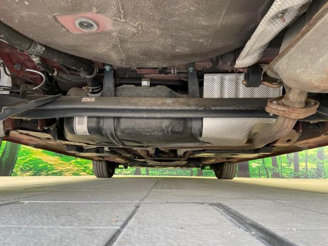 弊社では、全車『修復歴なし』のお車のみ取り扱っております。専任バイヤーによる厳選した仕入れの後、入庫後の車両チェックを行い、ネクステージが認定した高品質な中古車をご提供しております。