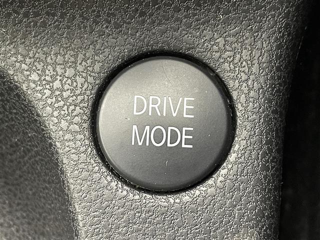 【運転席操作部】快適なドライブを楽しむための機能が装備されています！運転席から触れるので、使いやすいです！除菌プランいれていただくと、さらに清潔で安心していただけます！