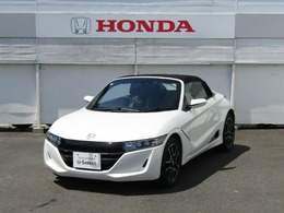 Honda認定中古車ディーラーだからこそ 「安心」「信頼」「満足」 のサービスをお届け致します。サービスピットも完備しておりますので納車後の整備もお任せ下さい。