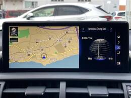 【カーナビゲーション】各種オーディオメディアも充実しているので運転の際も楽しくドライブができますね。