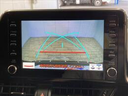 【バックカメラ】便利なバックカメラで安全確認もできます。駐車が苦手な方にもオススメな便利機能です。