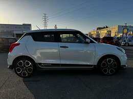 ☆カーナビ、アルミホイール、HIDライト等のカー用品も多数取り扱っています☆ご希望があればぜひご相談ください☆