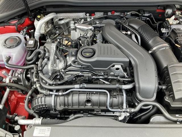 ●30TFSI　エンジン『入庫時の状態もとても良く、エンジン機関も良好！ぜひ一度現車を御覧下さい！他にも多数の在庫を展示！』