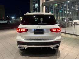 ＊メルセデスの定める100項目にも及ぶ基準を満たす、信頼のサーティファイドカー！！　2年間・走行距離無制限の保証付き！