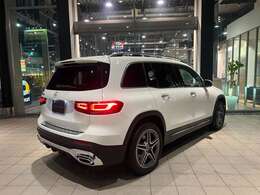 ＊アクティブブラインドスポット＆ステアリング＆ディスタンスアシスト付！！