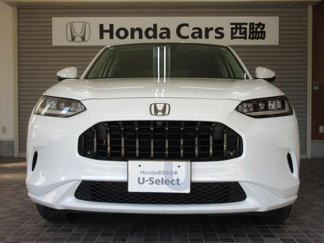 精悍なフロントフェイス。