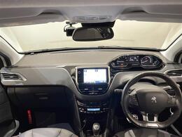 【内装全体】LIBERALA新潟の物件をご覧いただきまして誠にありがとうございます。心ゆくまでおクルマ選びをお楽しみください。店舗にて現車の確認もいただけますので、是非ご来店ください。