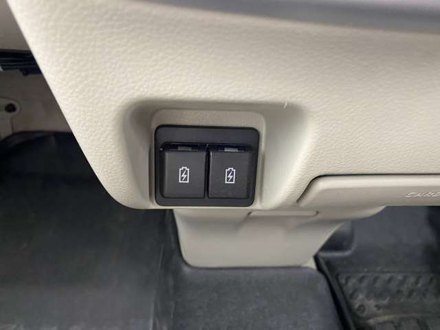 【運転席操作部】快適なドライブを楽しむための機能が装備されています！運転席から触れるので、使いやすいです！除菌プランいれていただくと、さらに清潔で安心していただけます！