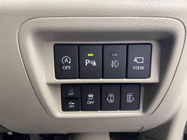【運転席操作部】快適なドライブを楽しむための機能が装備されています！運転席から触れるので、使いやすいです！除菌プランいれていただくと、さらに清潔で安心していただけます！