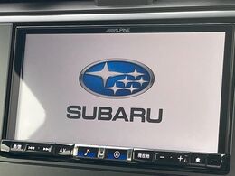 【純正ナビ】人気の純正ナビを装備しております。ナビの使いやすさはもちろん、オーディオ機能も充実！キャンプや旅行はもちろん、通勤や買い物など普段のドライブも楽しくなるはず♪