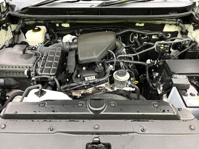 親切・丁寧な専門メカニックスタッフが応対！・車検・点検整備・事故等の修理などアフターサービスも安心。お車のカスタマイズもネクステージのサービススタッフまでご相談ください！