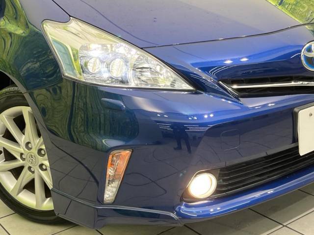 【LEDヘッドライト】悪天候や夜間走行時も良好な視界を確保し安心して運転できる高輝度LEDヘッドライトを装備！点灯速度が早く、消費電力も抑えられています。