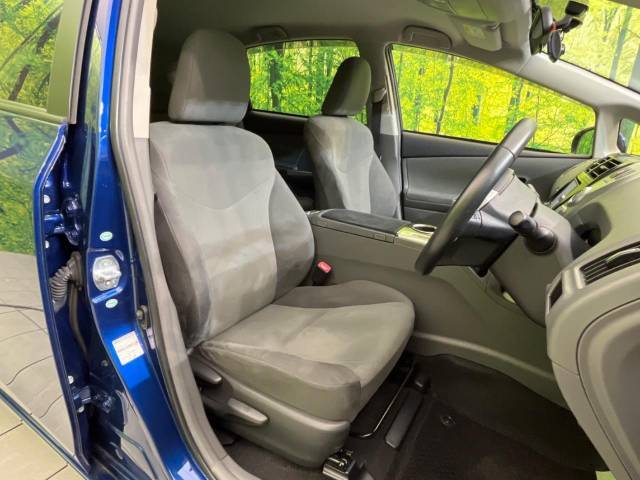 運転席シート廻りは使用感も少なく、良好な状態となっています。丁寧に使われていたことがよくわかりますね。