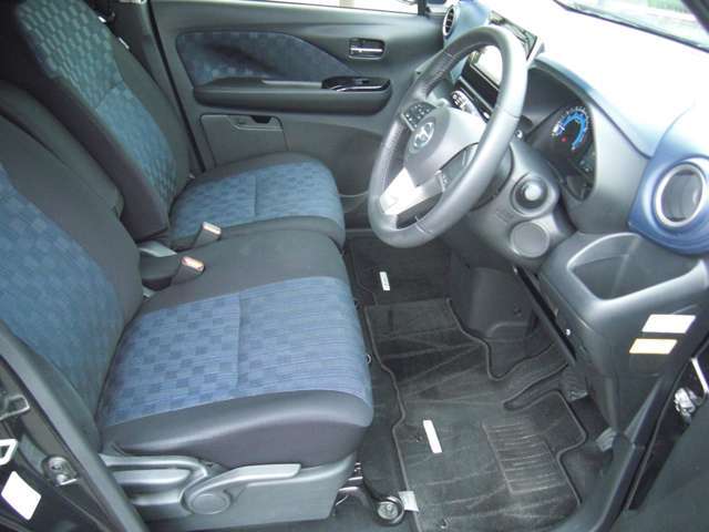 運転席側からの画像です。