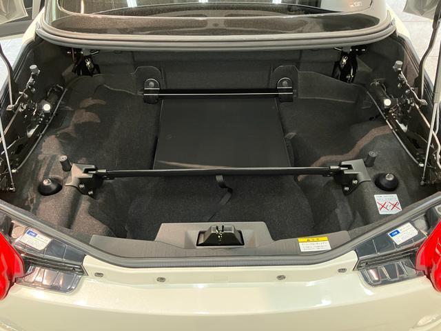 納車後もお客様の快適なカーライフをしっかりサポートさせていただきます！滋賀県内に13か所ある滋賀ダイハツの店舗にはサービス工場が併設されておりますので、アフターフォローも安心です！