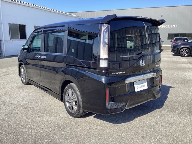 事故や故障などのトラブルから点検・車検予約、クルマに関する急な困りごとまで。まとめてHONDAにお任せください。