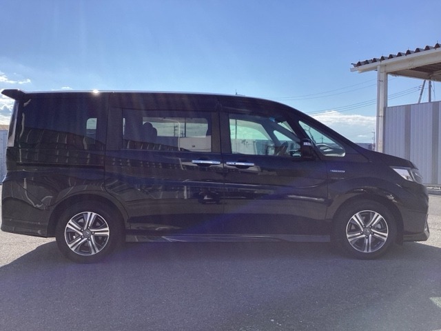 車両状態証明書付き車両です。車両状態の検査結果を点数で表示しております。1台1台プロの目で事細かにチェックしている車両ですので、ご安心してお買い求めしていだけます。