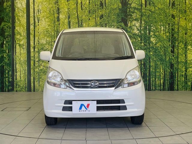 弊社では、全車『修復歴なし』のお車のみ取り扱っております。専任バイヤーによる厳選した仕入れの後、入庫後の車両チェックを行い、ネクステージが認定した高品質な中古車をご提供しております。