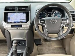 【ハンドル】『ハンドル/ステアリング』の画像になります。写真の内容に関してご不明点、ご質問等がございましたらお気軽にガリバー店舗までお問い合わせください。