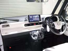 届出済未使用車ですので内外装ともに非常にきれいな状態です☆