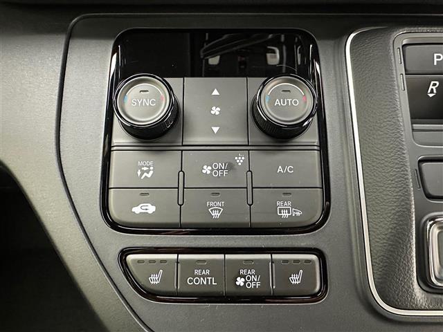 【運転席操作部】快適なドライブを楽しむための機能が装備されています！運転席から触れるので、使いやすいです！除菌プランいれていただくと、さらに清潔で安心していただけます！