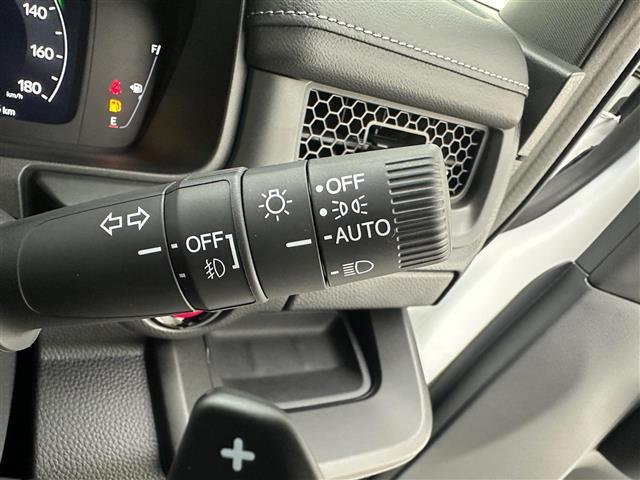 【運転席操作部】快適なドライブを楽しむための機能が装備されています！運転席から触れるので、使いやすいです！除菌プランいれていただくと、さらに清潔で安心していただけます！