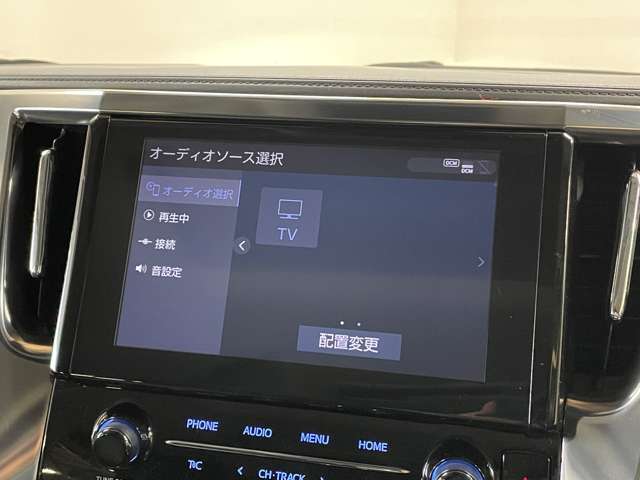 純正ナビ、社外ナビなども取り付け可能です！大きなサイズのナビを付けたい方はお気軽にお尋ねください！！