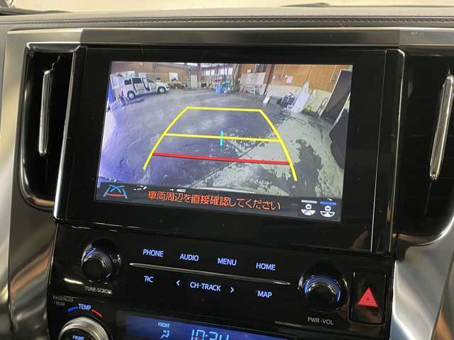 純正ナビ、社外ナビなども取り付け可能です！大きなサイズのナビを付けたい方はお気軽にお尋ねください！！