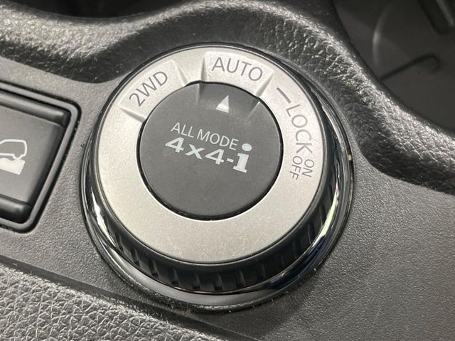 4WDのお車ですので、雪道でも安心です♪降雪地地域にお住まいの方以外にも、ウィンタースポーツが趣味の方や降雪地域へ帰省される機会がある方にもおすすめ！