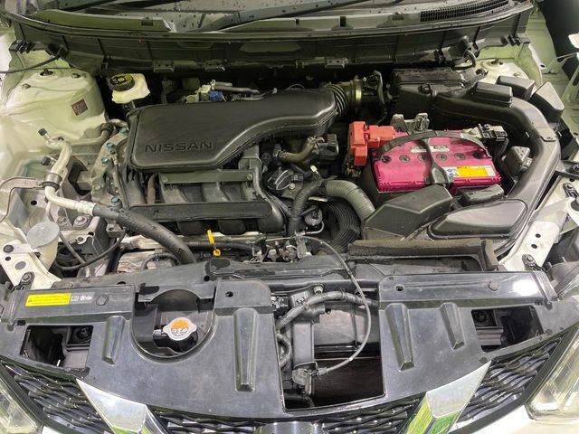 親切・丁寧な専門メカニックスタッフが応対！・車検・点検整備・事故等の修理などアフターサービスも安心。お車のカスタマイズもネクステージのサービススタッフまでご相談ください！