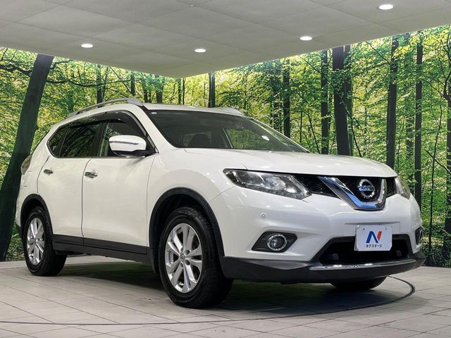 高透明度のガラス皮膜で撥水はもちろん、上質なツヤ・光沢を実現。紫外線や酸性雨から大切な愛車を保護し、色あせ・劣化を防止。「弾スプラッシュコート」、「弾プリミッサコート」からお選びいただけます。