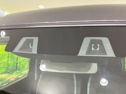 【スズキ　セーフティサポート】走行中に前方の車両等を認識し、衝突しそうな時は警報とブレーキで衝突回避と被害軽減をアシスト。より安全にドライブをお楽しみいただけます。