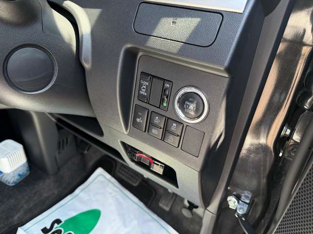 運転席操作部です！わからないスイッチ類や操作部はお気軽にお問い合わせ下さい！