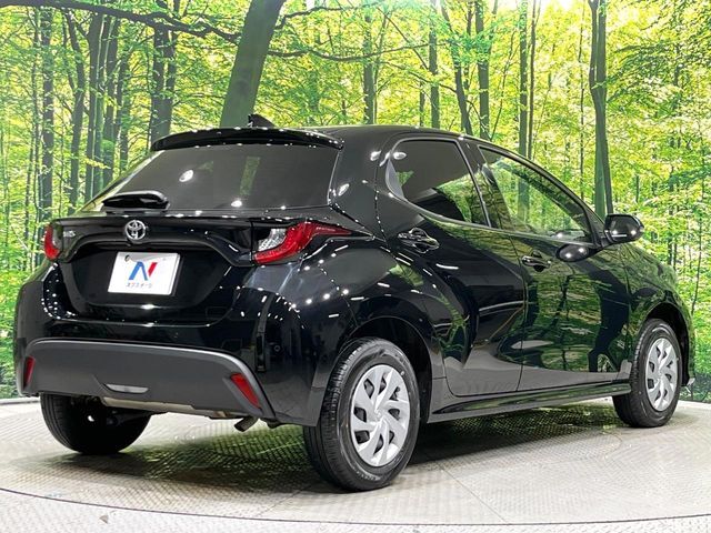 ☆全国のネクステージからお取り寄せが可能※！遠方の店舗に展示してあるクルマが気になる場合も、最寄りの店舗でご覧いただくことが可能です！是非私たちに要望をお聞かせください！※別途費用