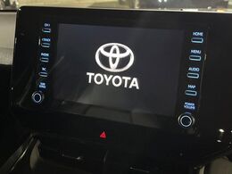 【純正8インチディスプレイオーディオ】お手持ちのスマートフォンとの連携で、ナビや音楽再生など各種アプリを使用可能。スマホに近い感覚でお使いいただけます♪