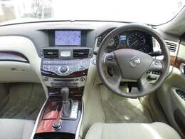 この車は、日産でご案内している高品質宣言車で、安心と満足のカーライフ宣言車です。入念なクリーニングはもちろん、安心していただけるよう、決められた整備内容や充実した保証内容でカーライフをサポートします