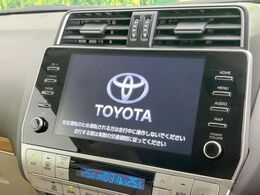 【メーカー純正ナビ】インテリアに溶け込むスタイリッシュな「専用設計」メーカーナビを装備♪視認性や操作性など基本性能にも優れ、より上質なカーライフをお楽しみいただけます。