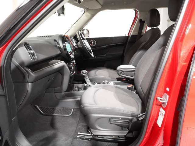 ■納車に関して・・・当社、ミニ専門店イールは皆様へ心を込めて納車いたします！■北海道から沖縄まで陸送業者にてお届けいたします■詳しくは販売スタッフまでお問合せください。