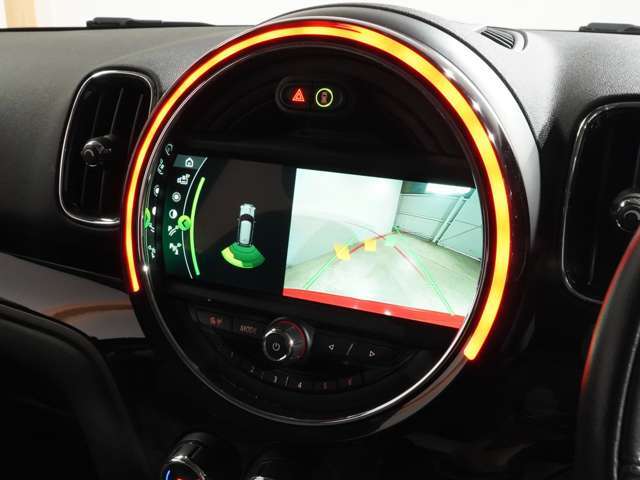 ■総在庫250台を遠方のストックヤードなどにも保管しておりますので、ご来店前にお電話いただけるとスムーズにご商談いただけます。■月曜定休日■カーセンサーフリーダイヤル：0078-6002-825402