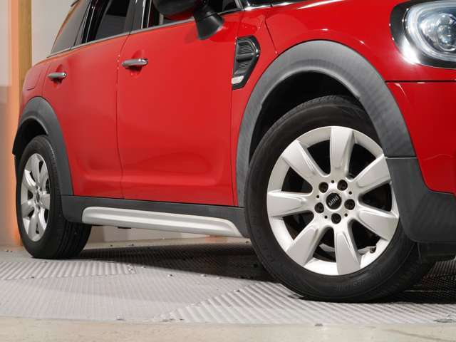 ■ショールーム以外のモータープールにて保管している車輌が多数あるため、実車をご覧になりたい場合は、お手数ですがご来店前に事前確認のご連絡を頂きますようお願い致します。