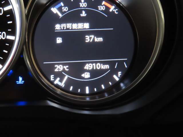 撮影時の走行距離は、なんとたったの「4,910Km」です。